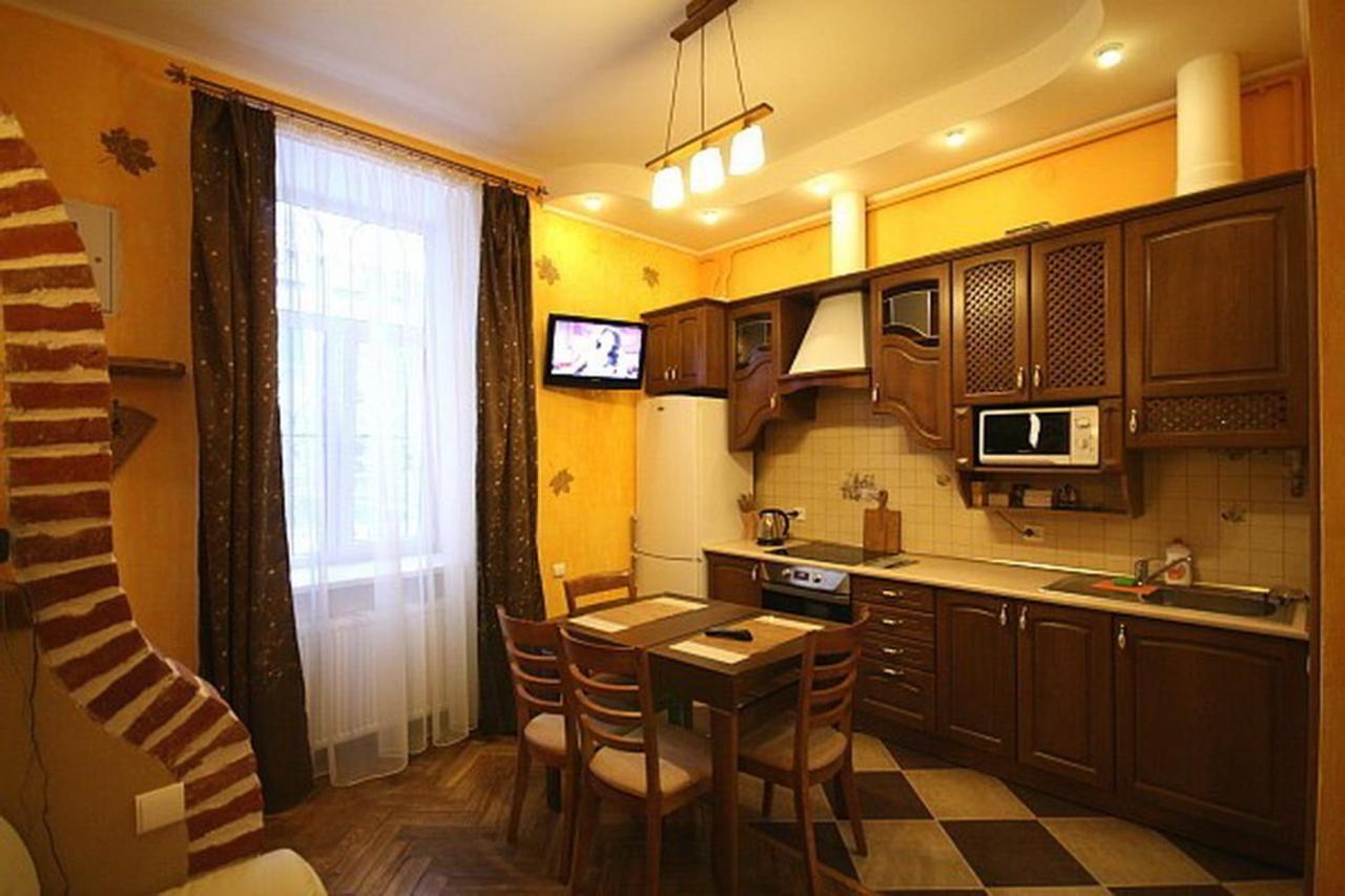 Park And Opera Apartments Lviv Eksteriør billede